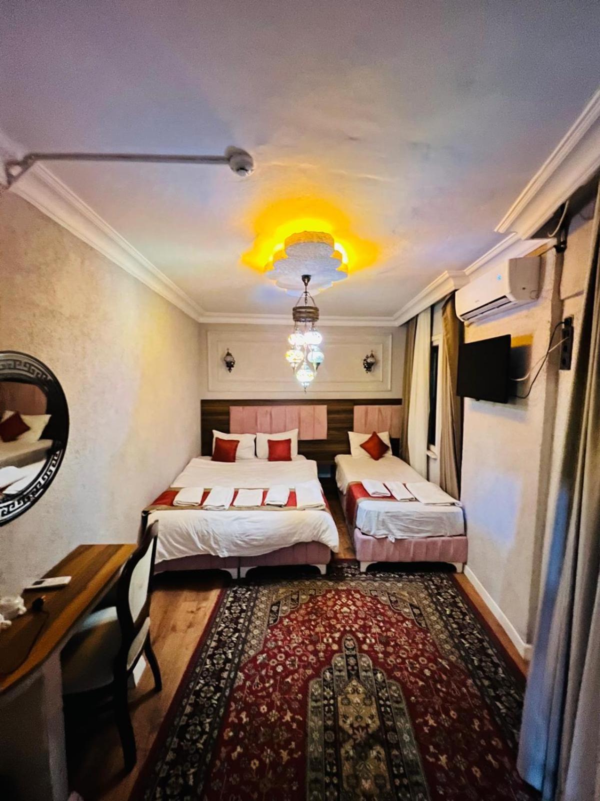 Pembe Koesk Old Center Hotel 3*
