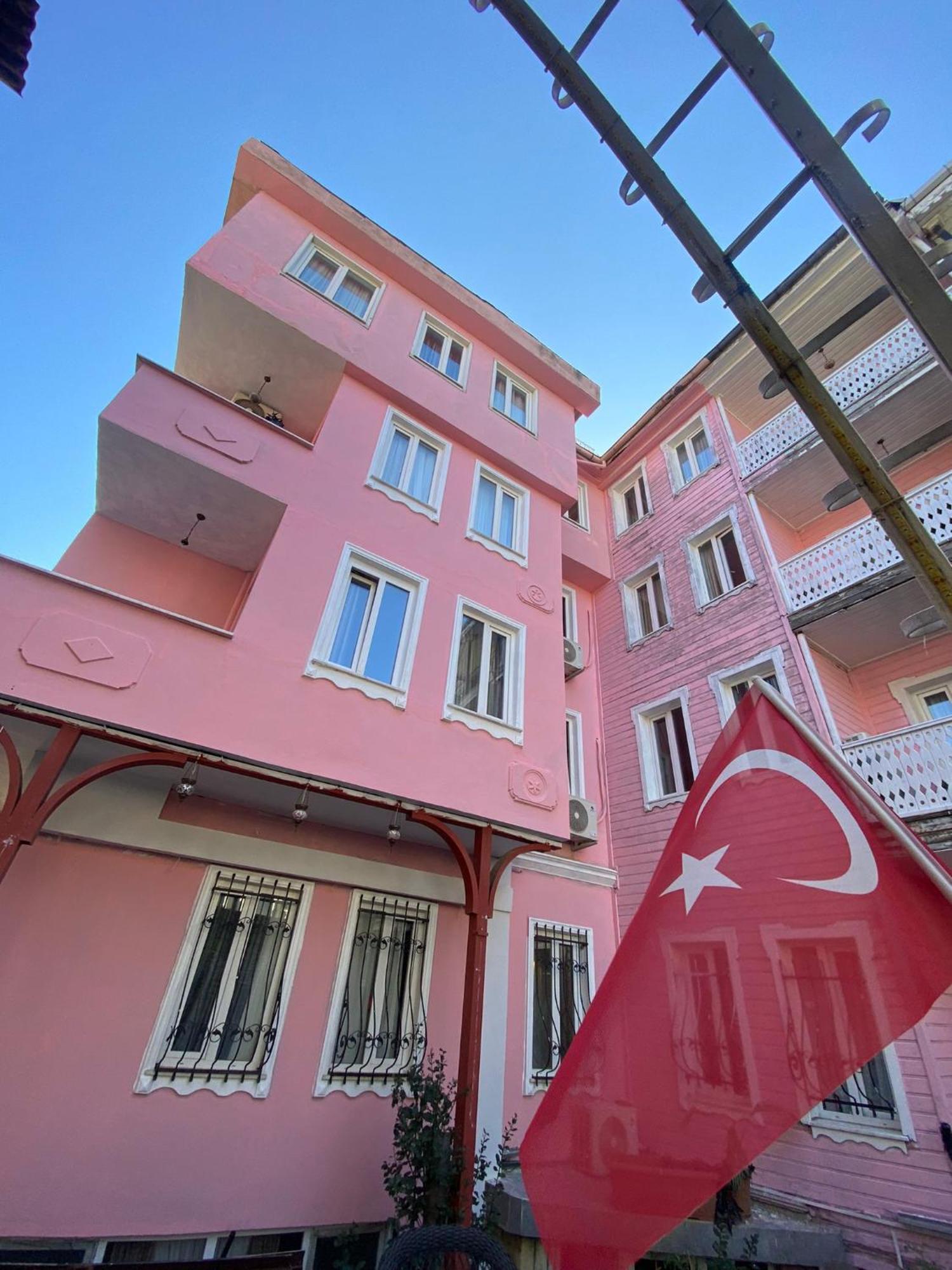 Pembe Koesk Old Center 3*
